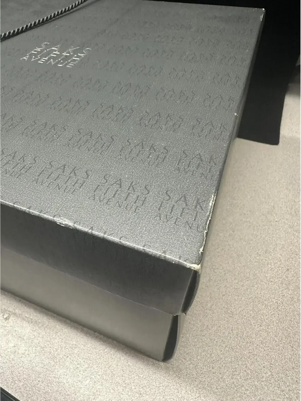 Saks Fifth Avenue Gift Box w/ Rope Handle Tissue 12 1/2